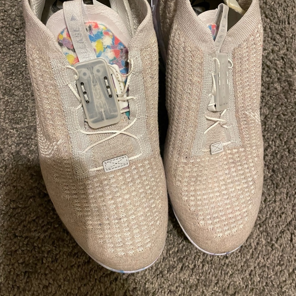 Air vapor max